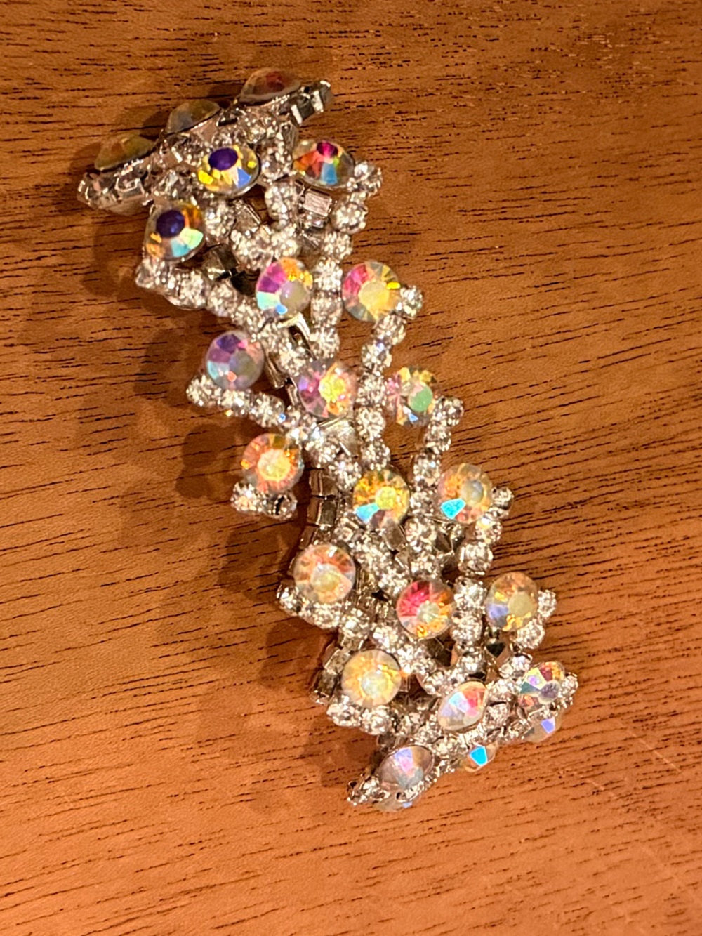 Crystal looking bracelet